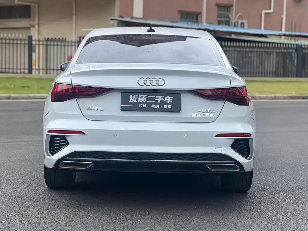Audi A3 2023 из CN, фото 8