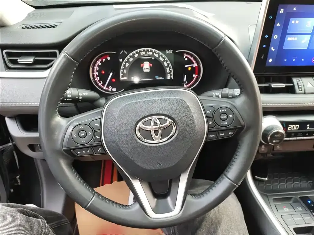 Toyota RAV4 2022 из CN, фото 10