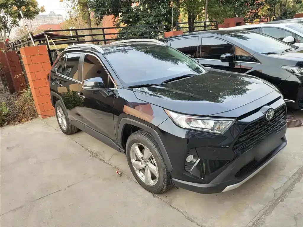 Toyota RAV4 2022 из CN, фото 4