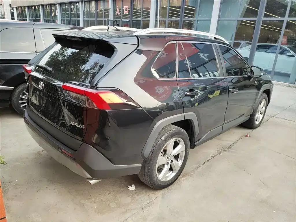 Toyota RAV4 2022 из CN, фото 7