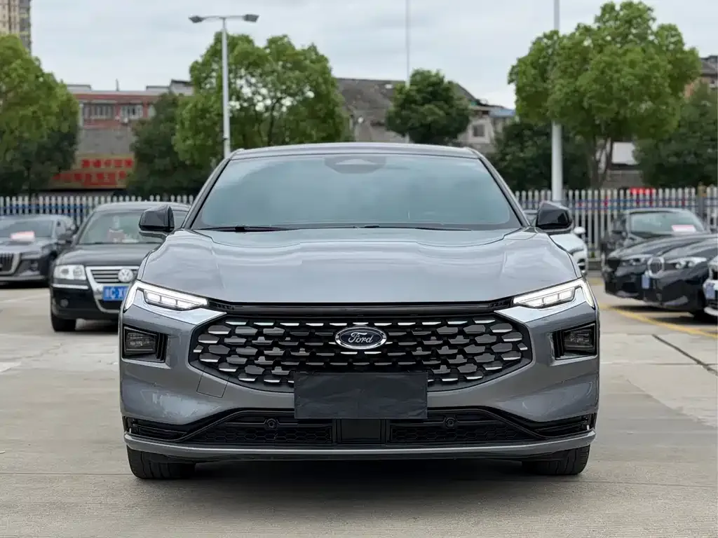 Ford Mondeo 2022 из CN, фото 2