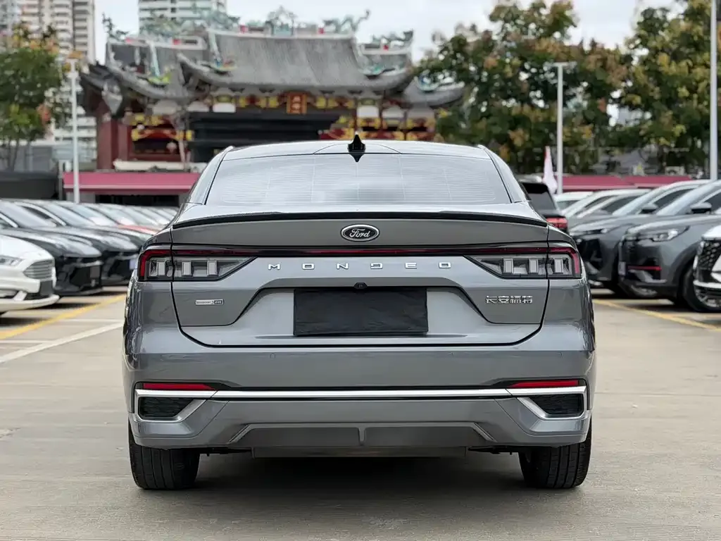 Ford Mondeo 2022 из CN, фото 5