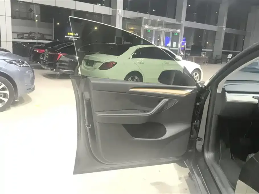 Tesla Model Y 2021 из CN, фото 7