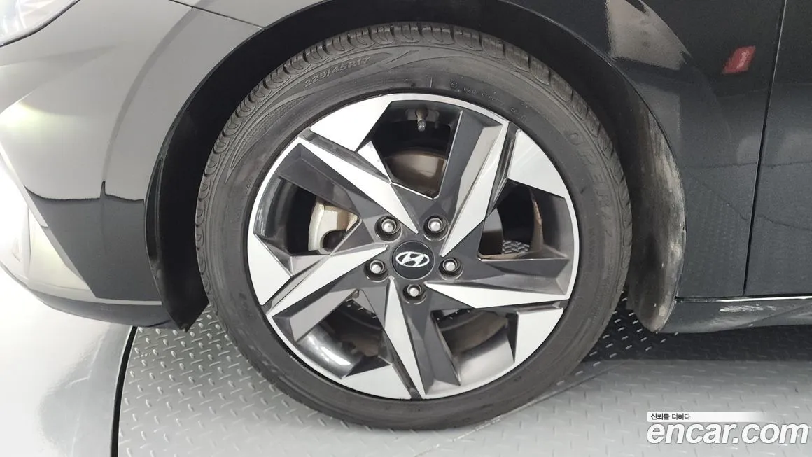 Hyundai AVANTE — фото 5