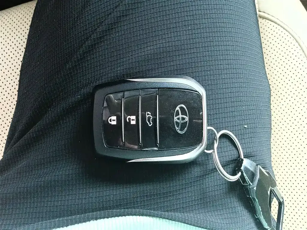 Toyota Highlander 2021 из CN, фото 9