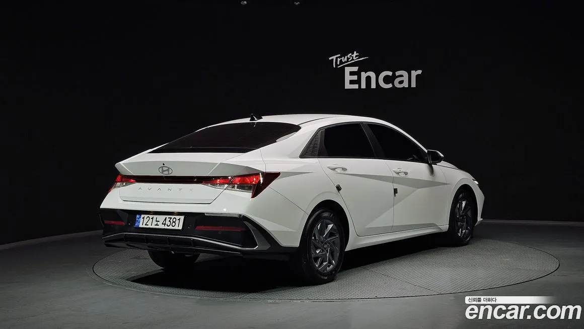Hyundai AVANTE — фото 2