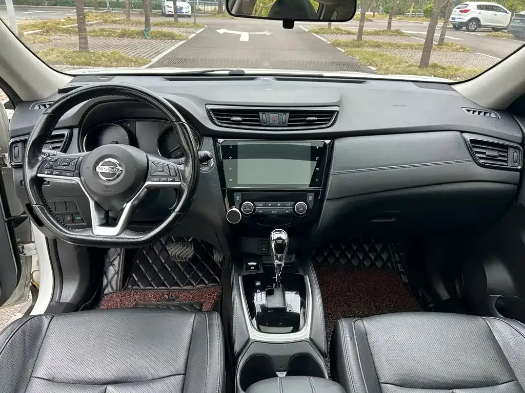 Nissan X-Trail 2021 из CN, фото 3