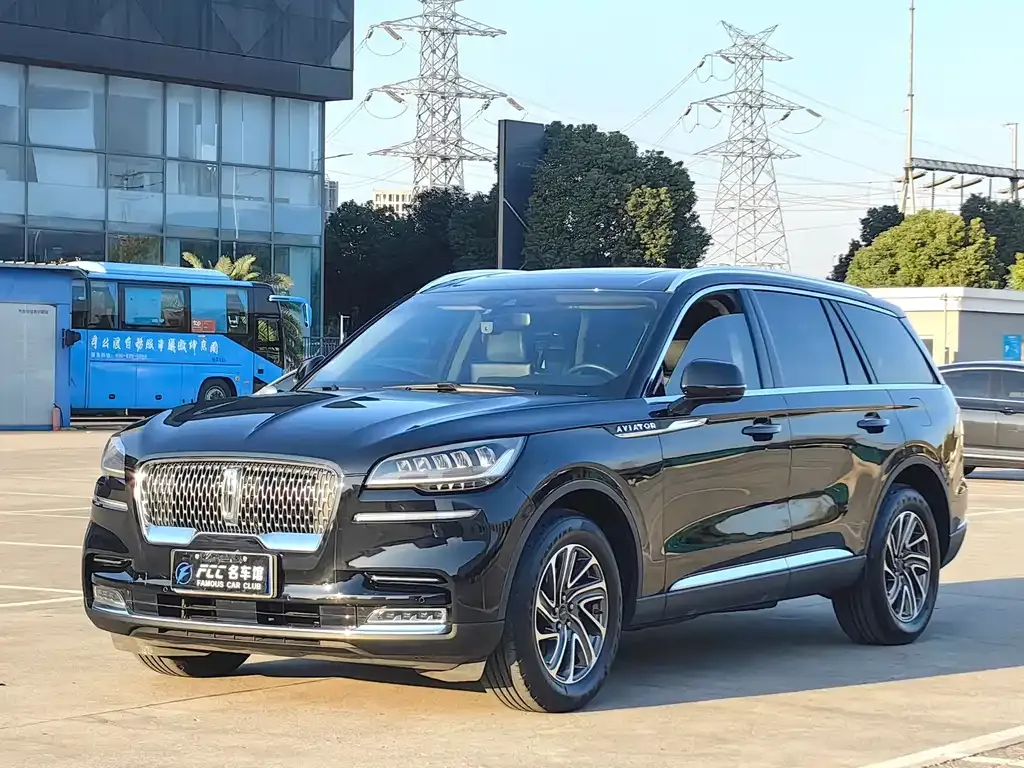 Lincoln Aviator — фото 1