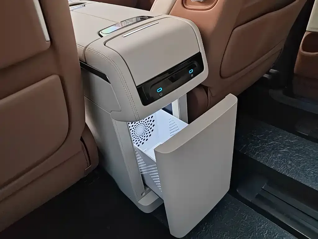 BYD Xia 2025 из CN, фото 10