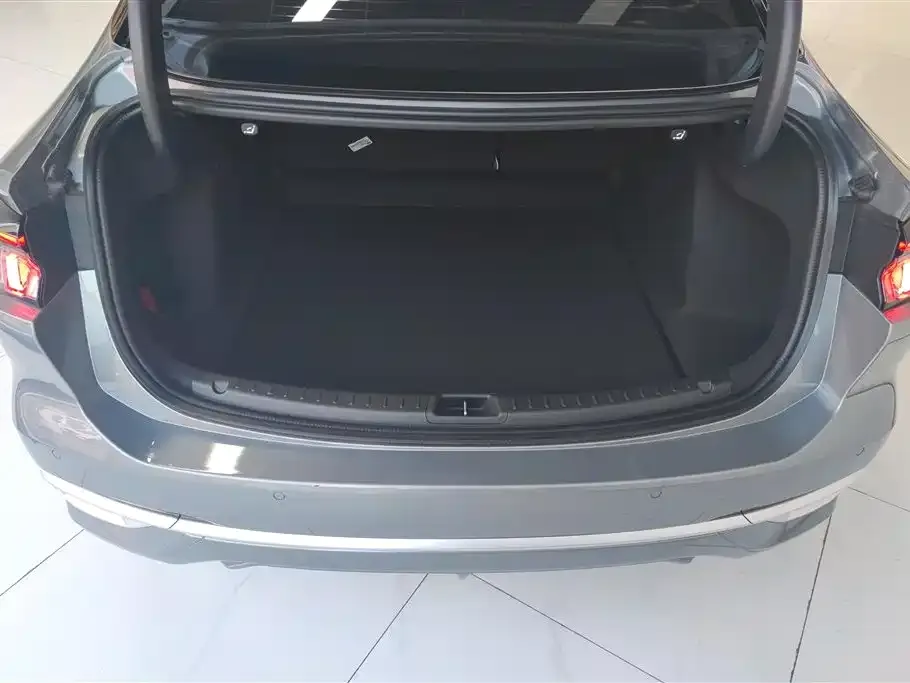 Ford Mondeo 2023 из CN, фото 4
