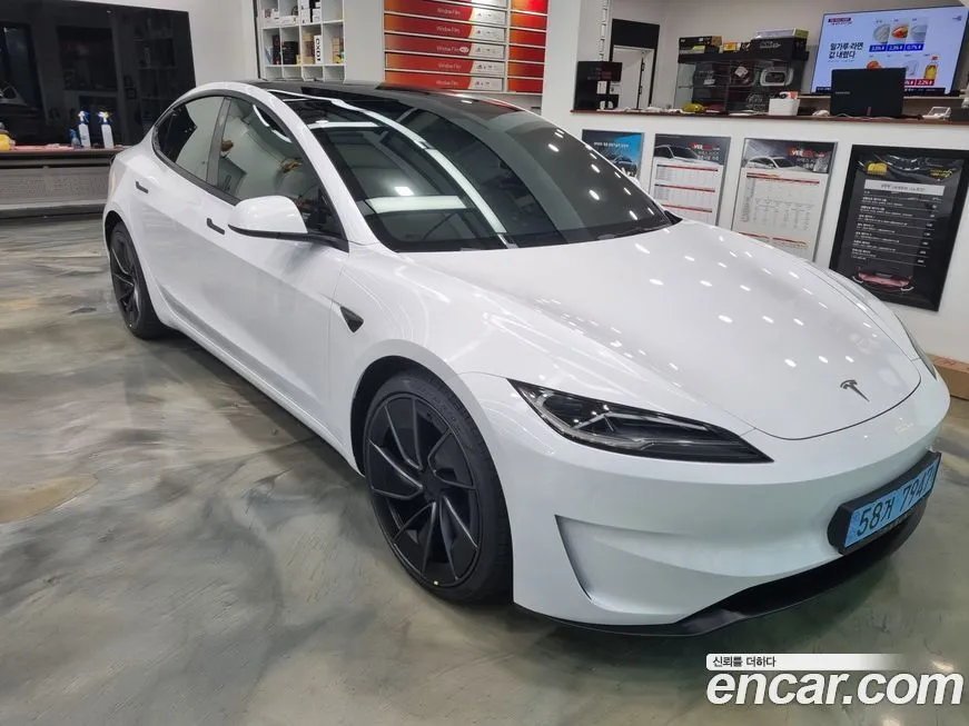 Tesla Model 3 2024 из KR, фото 3