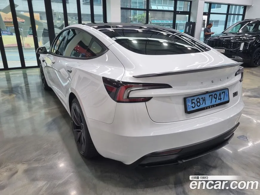 Tesla Model 3 2024 из KR, фото 6