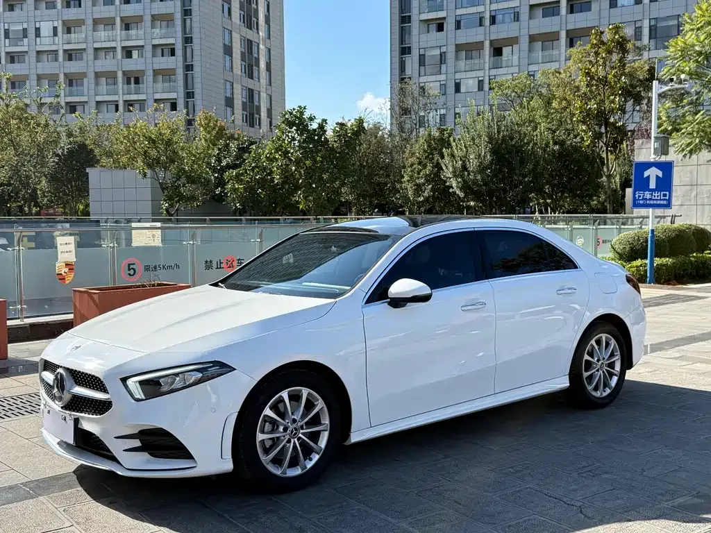 Mercedes-Benz A-Class — фото 1