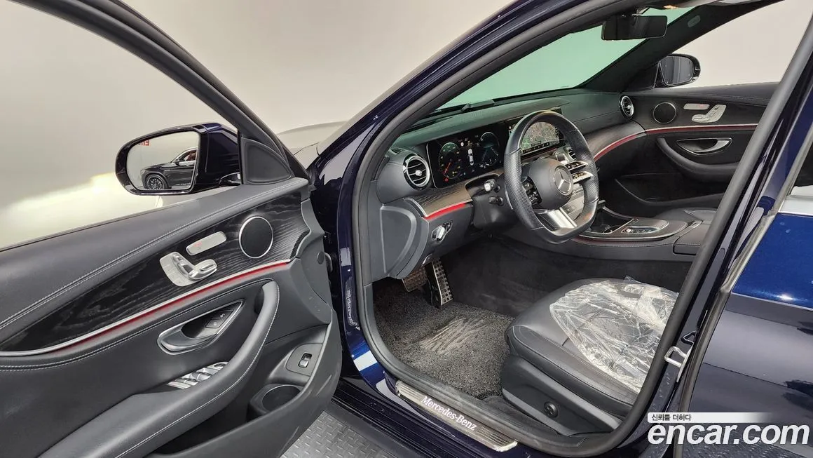 Mercedes-Benz E-Class — фото 10