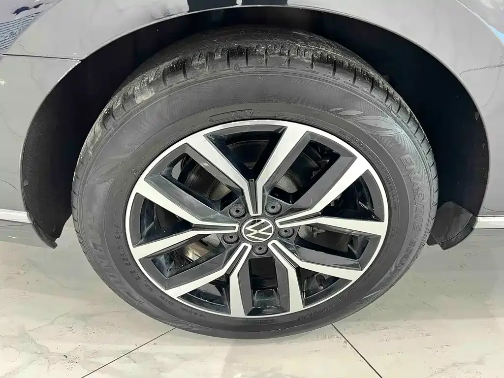 Volkswagen Magotan 2022 из CN, фото 10