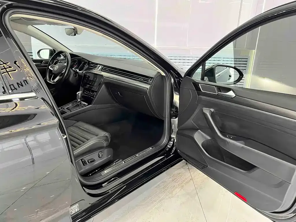 Volkswagen Magotan 2022 из CN, фото 9