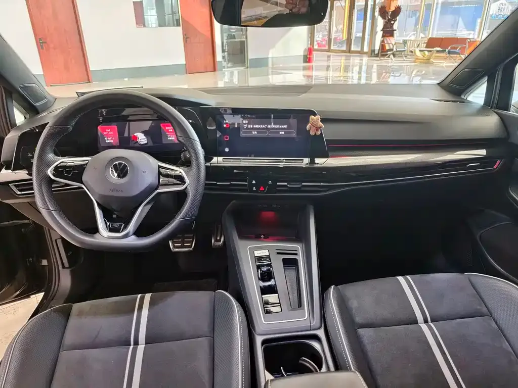 Volkswagen Golf 2021 из CN, фото 10