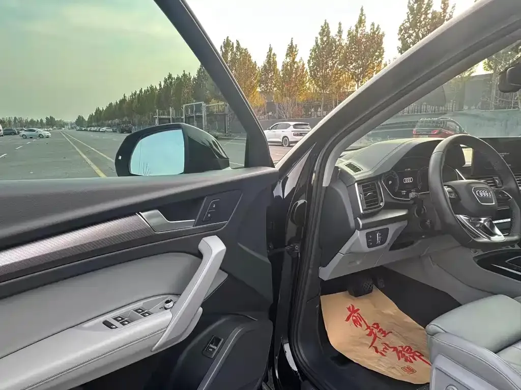 Audi Q5L 2021 из CN, фото 8