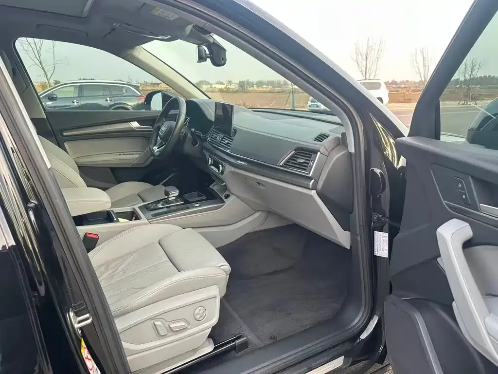 Audi Q5L 2021 из CN, фото 9