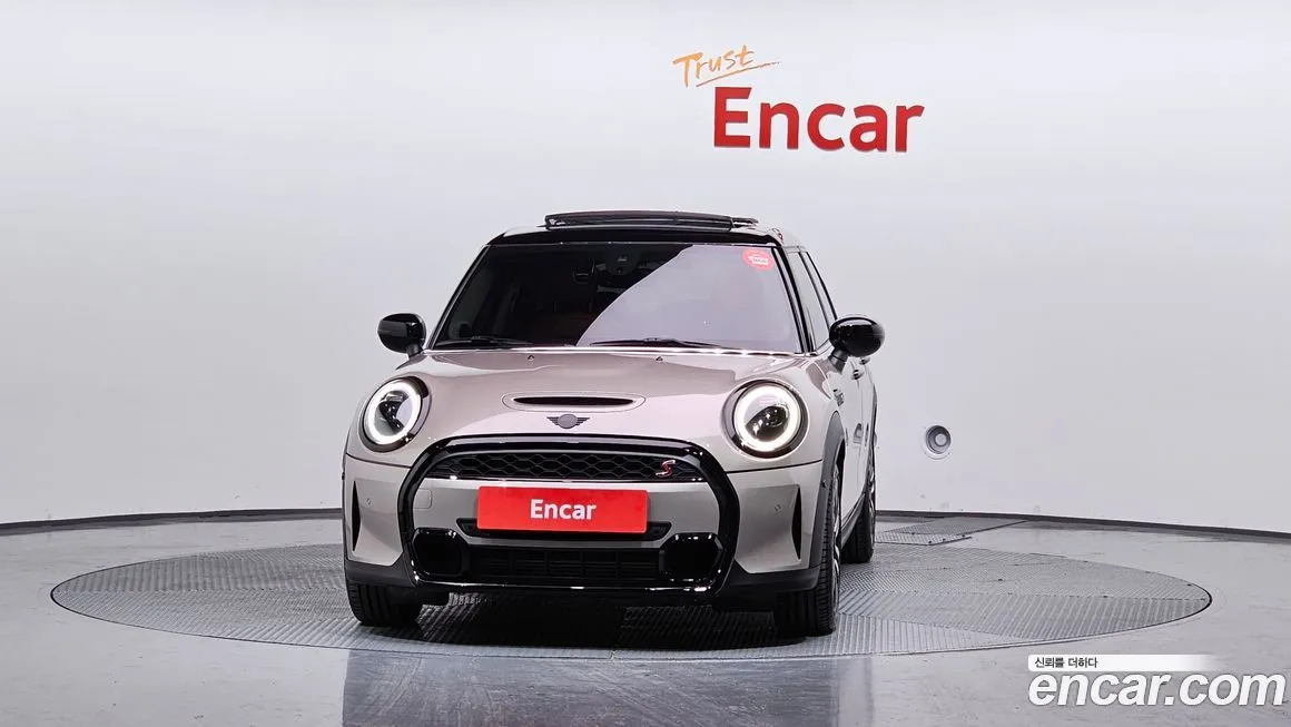 Mini Cooper 2024 из KR, фото 3