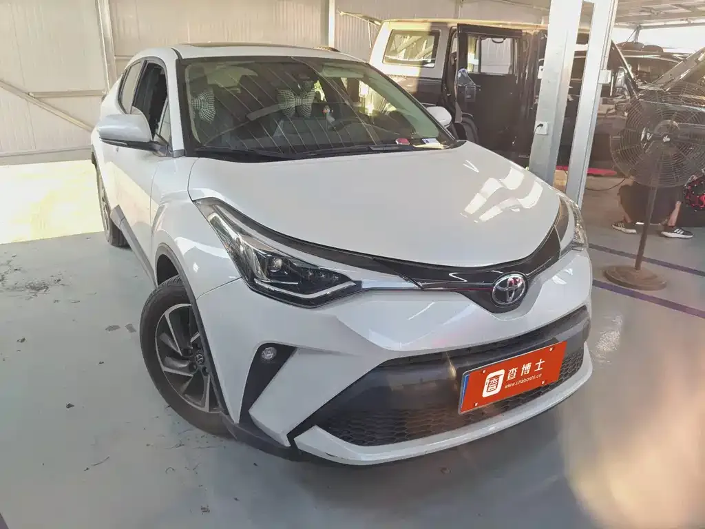 Toyota C-HR 2022 из CN, фото 2