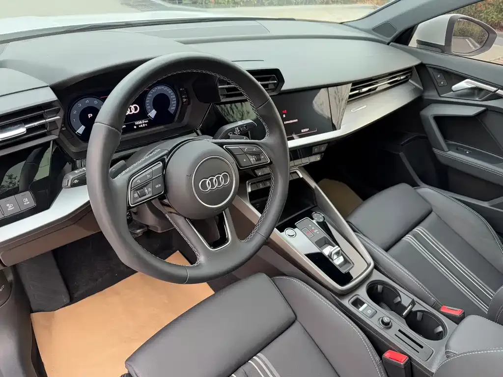 Audi A3 2022 из CN, фото 10