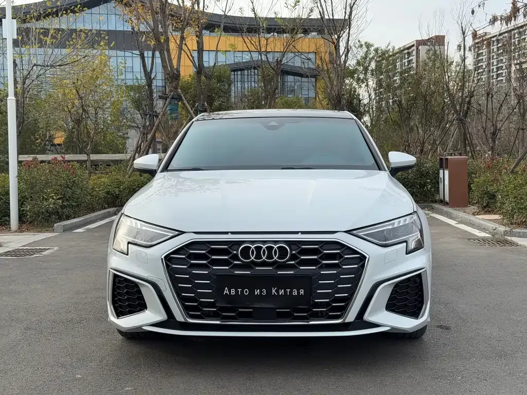 Audi A3 2022 из CN, фото 2