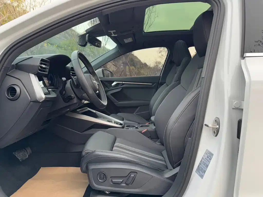 Audi A3 2022 из CN, фото 8