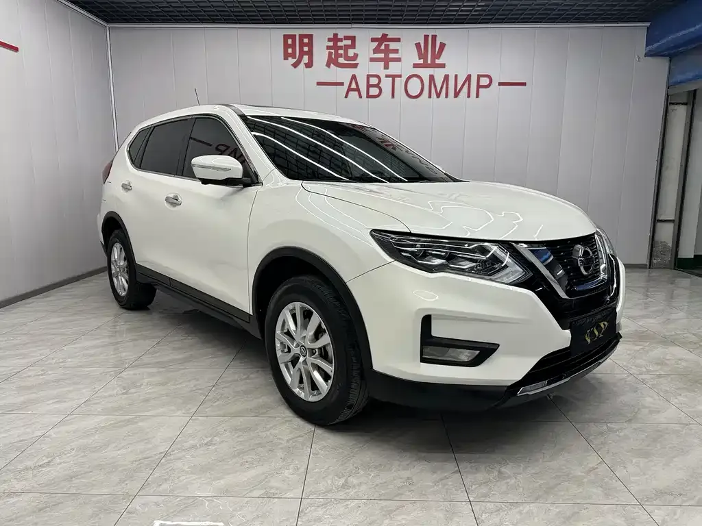 Nissan X-Trail 2023 из CN, фото 2