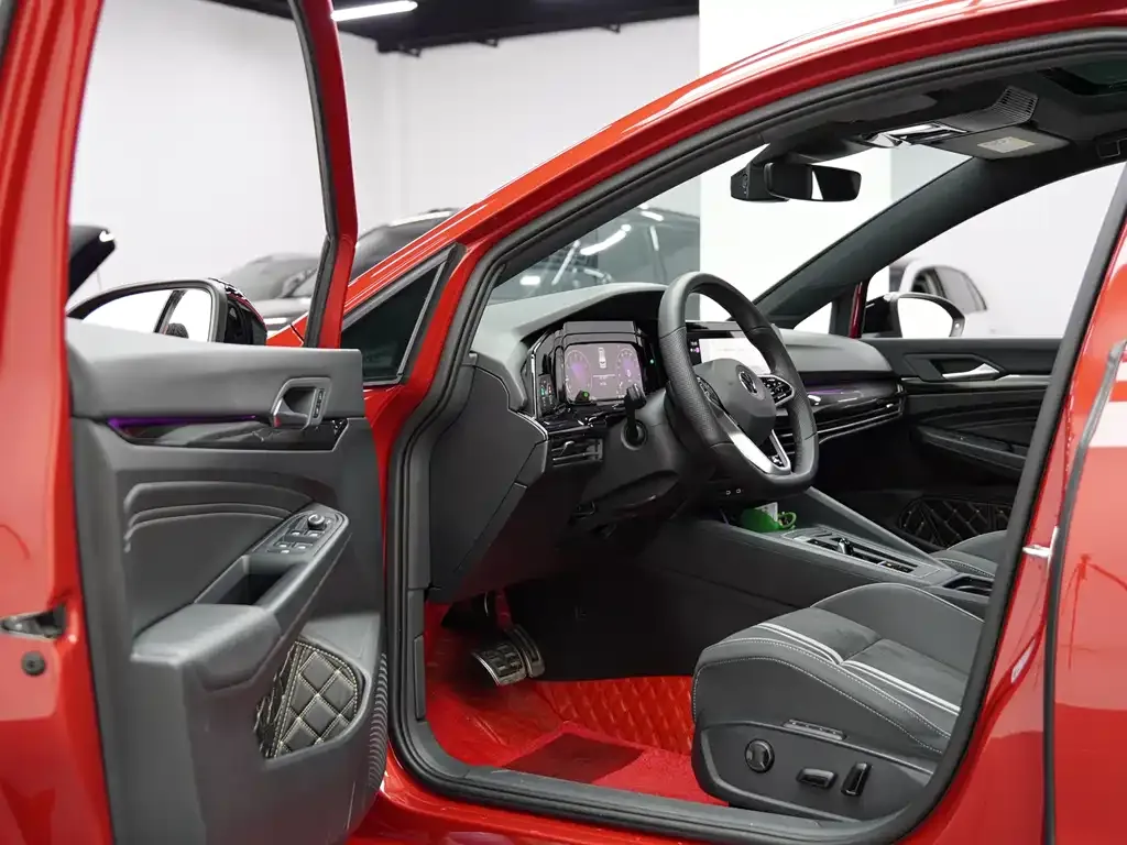 Volkswagen Golf 2022 из CN, фото 9