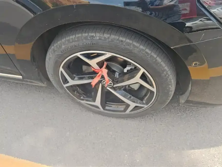 Volkswagen Passat 2023 из CN, фото 6