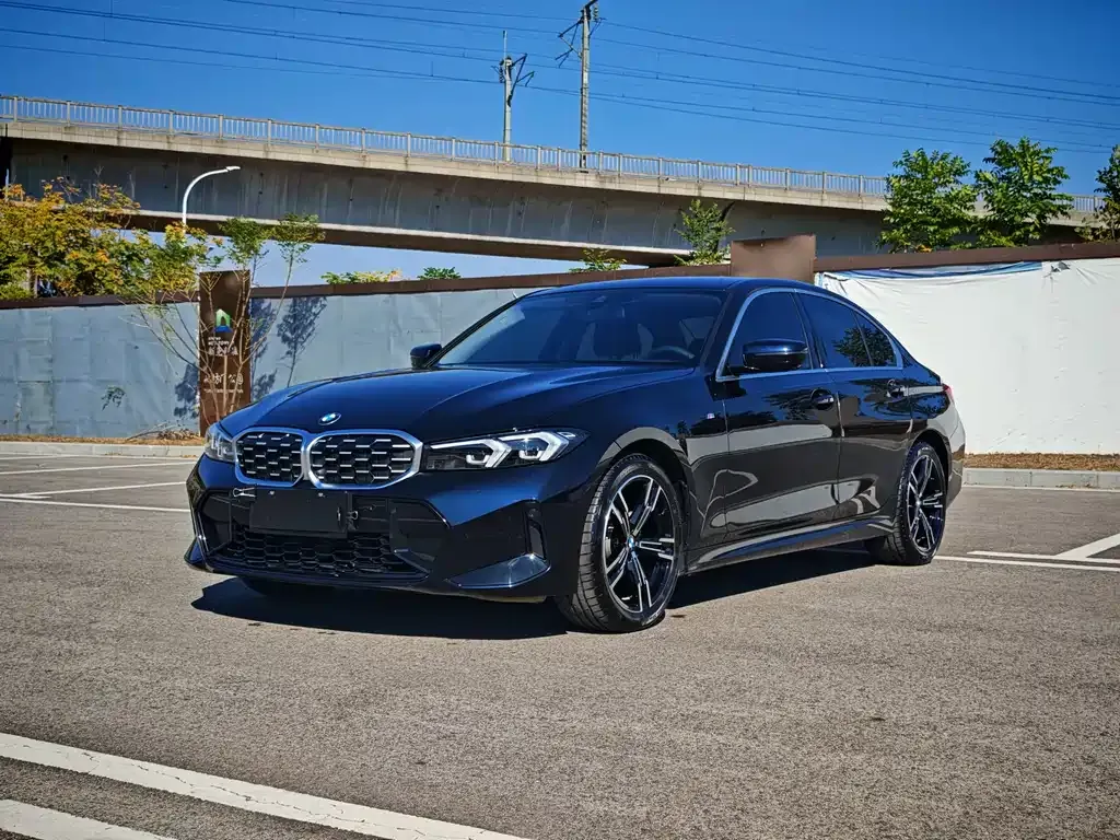 BMW 3 Series 2023 из CN, фото 1