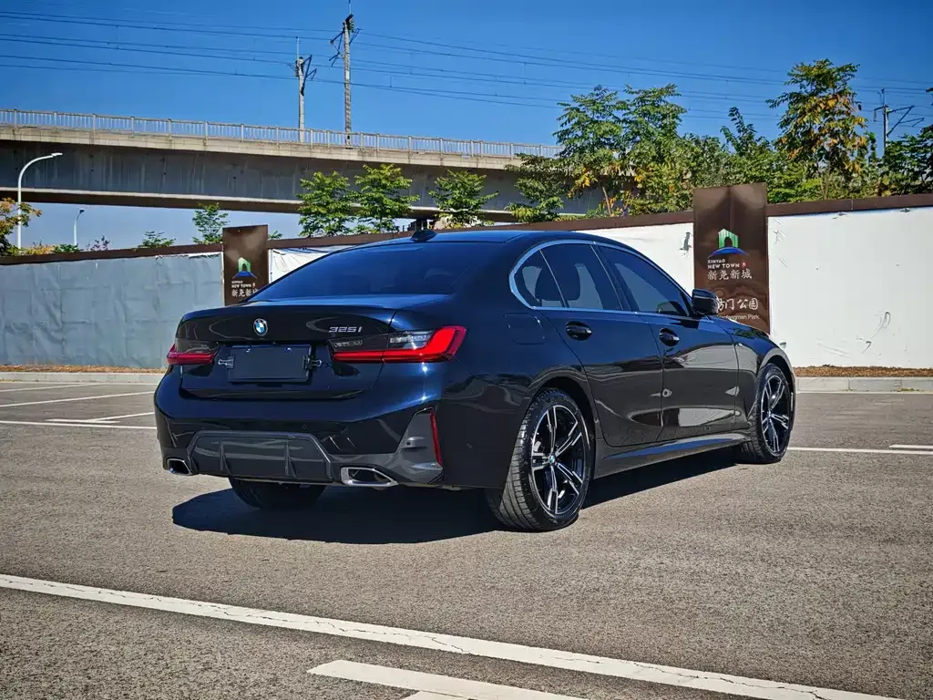 BMW 3 Series 2023 из CN, фото 4