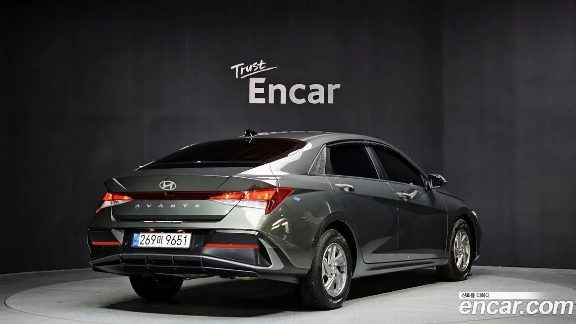 Hyundai AVANTE — фото 2