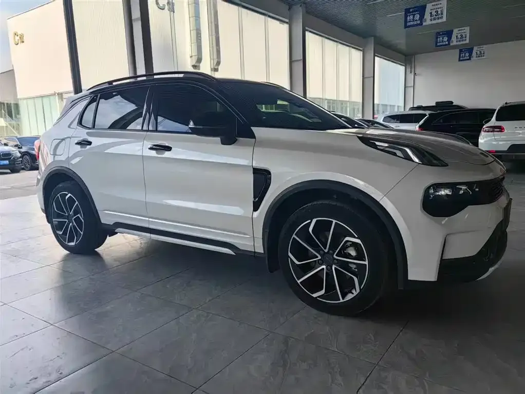 Lynk & Co 01 2022 из CN, фото 3