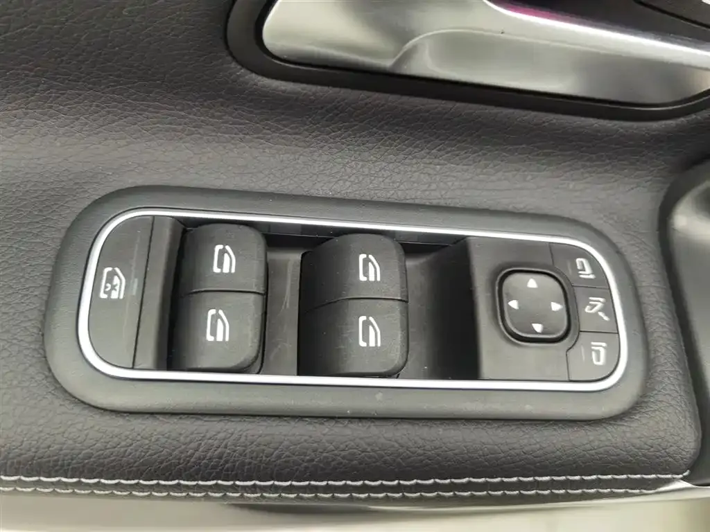 Mercedes-Benz A-Class 2023 из CN, фото 9