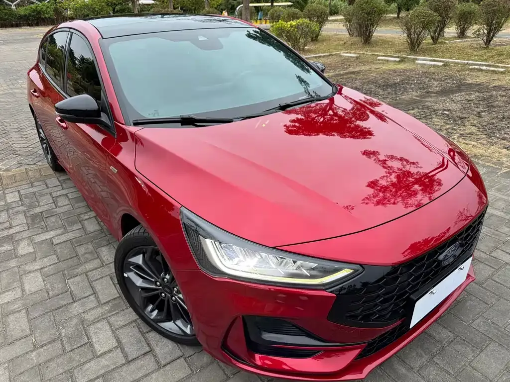 Ford Focus 2022 из CN, фото 7