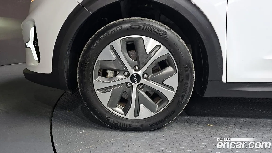 Kia Niro 2023 из KR, фото 5