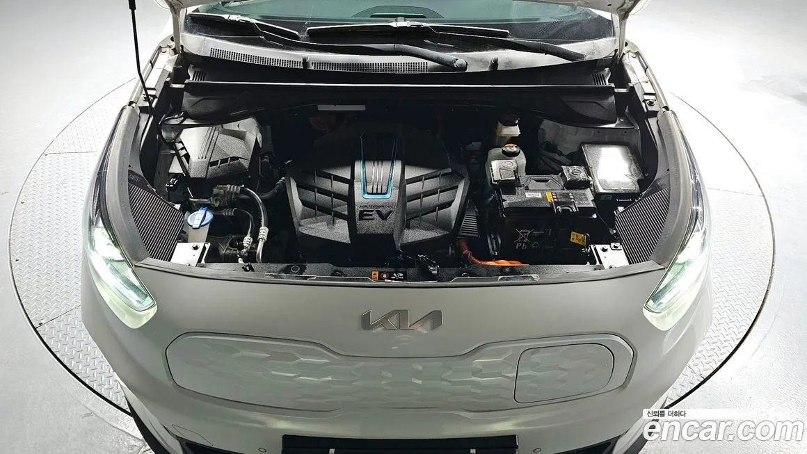 Kia Niro 2023 из KR, фото 6