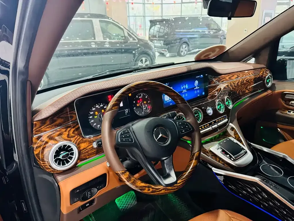 Mercedes-Benz Vito 2024 из CN, фото 5