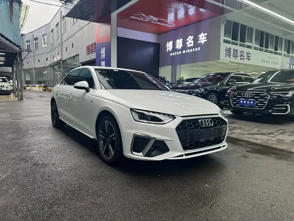 Audi A4L 2021 из CN, фото 3
