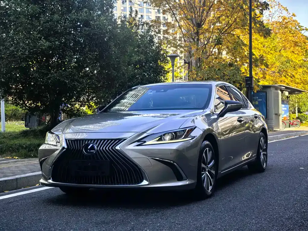 Lexus ES 2021 из CN, фото 1