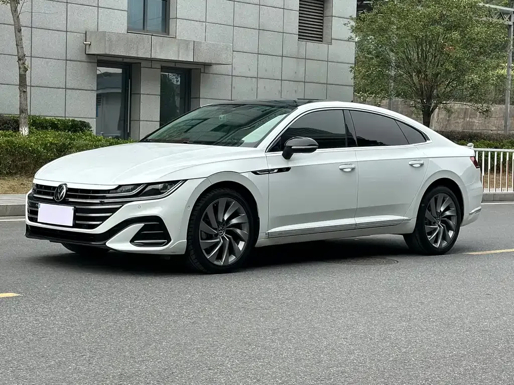 Volkswagen CC 2022 из CN, фото 1