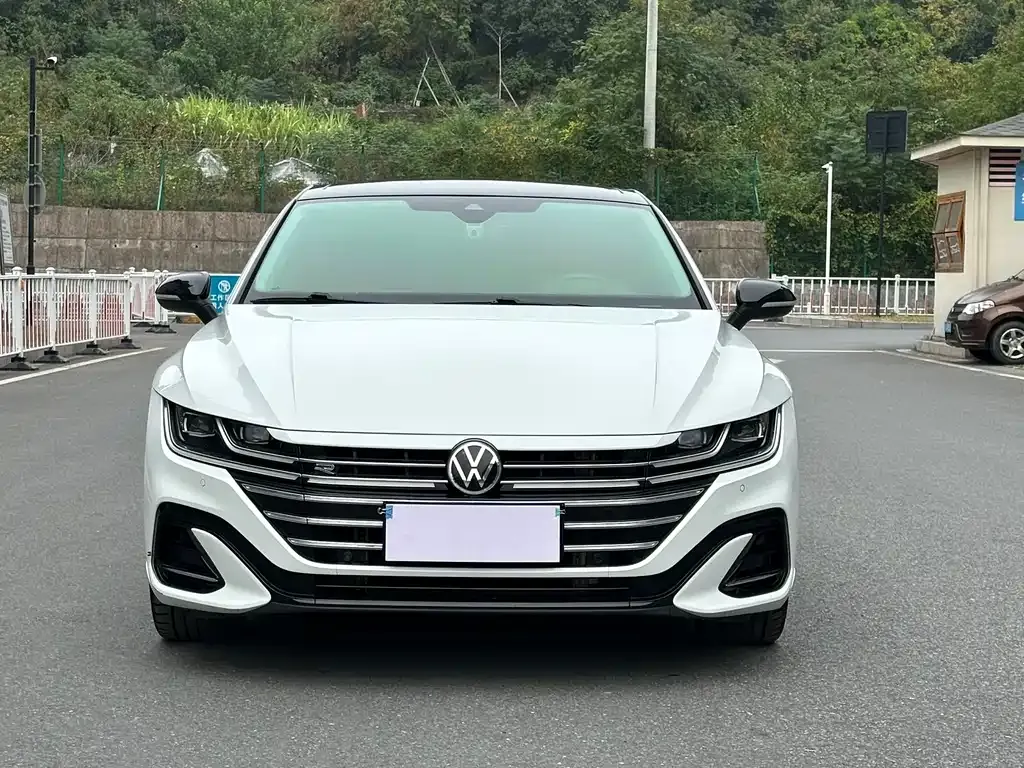 Volkswagen CC 2022 из CN, фото 2