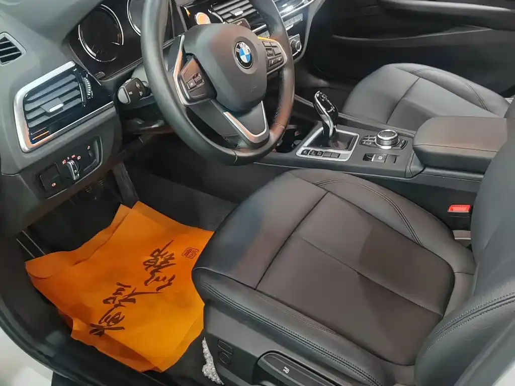 BMW 1 Series 2023 из CN, фото 5