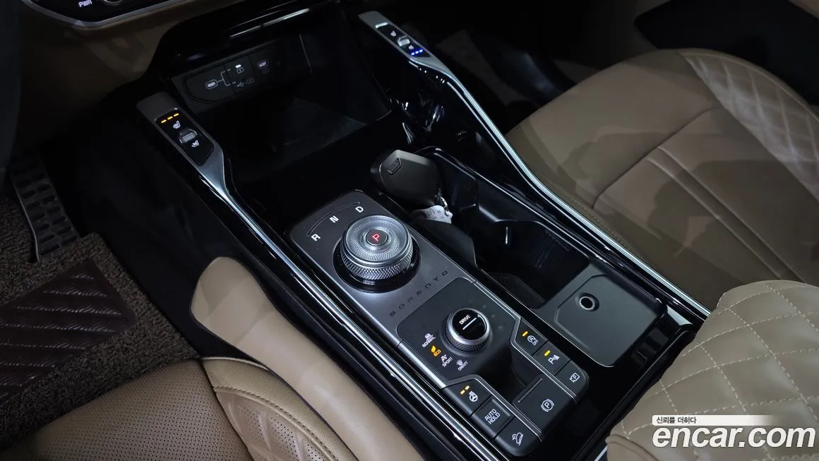 Kia Sorento — фото 9