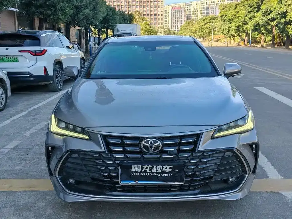 Toyota Avalon 2022 из CN, фото 2