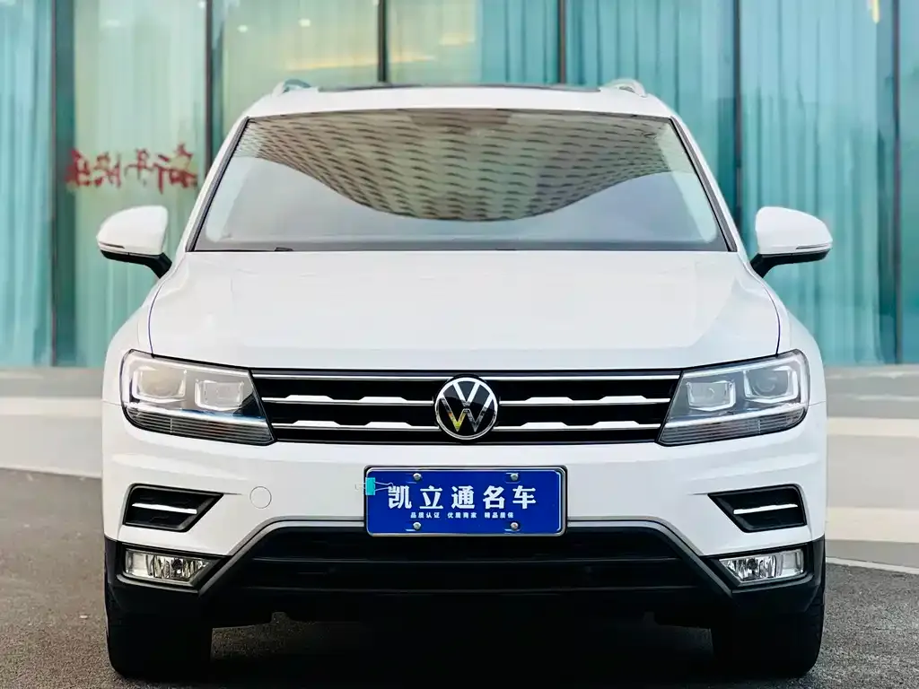 Volkswagen Tiguan L 2021 из CN, фото 2