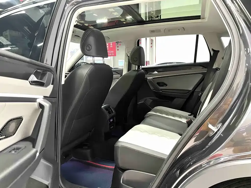 Volkswagen Tayron 2022 из CN, фото 9