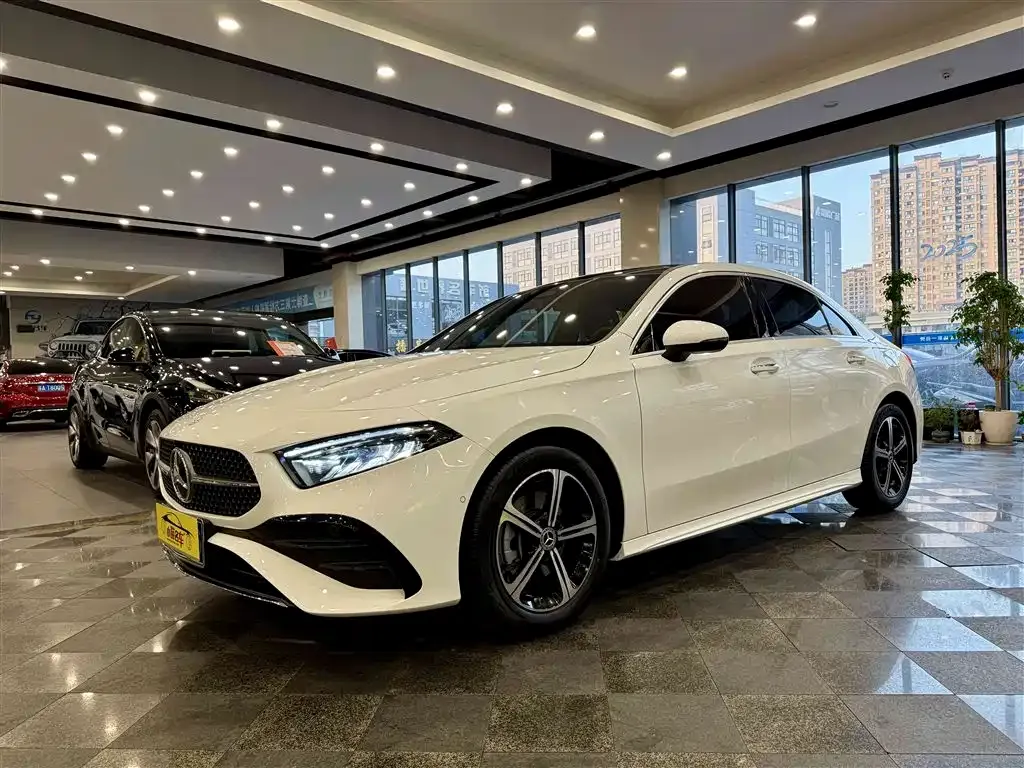 Mercedes-Benz A-Class 2024 из CN, фото 1